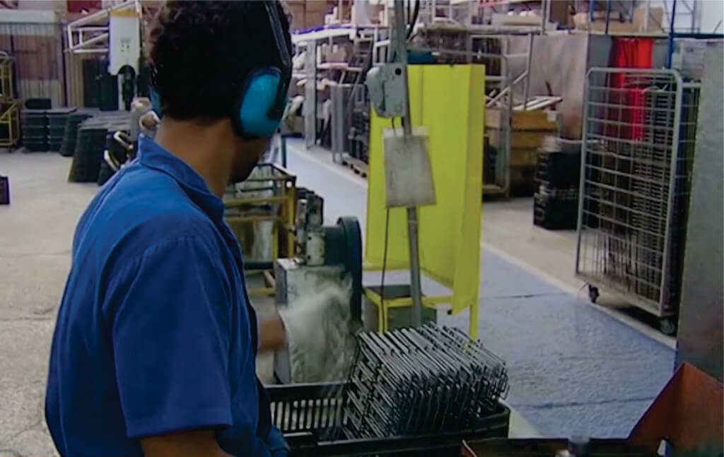 Economia Circular: Estratégia de Resiliência para a Descarbonização e Competitividade Global inec materia prima economia circular